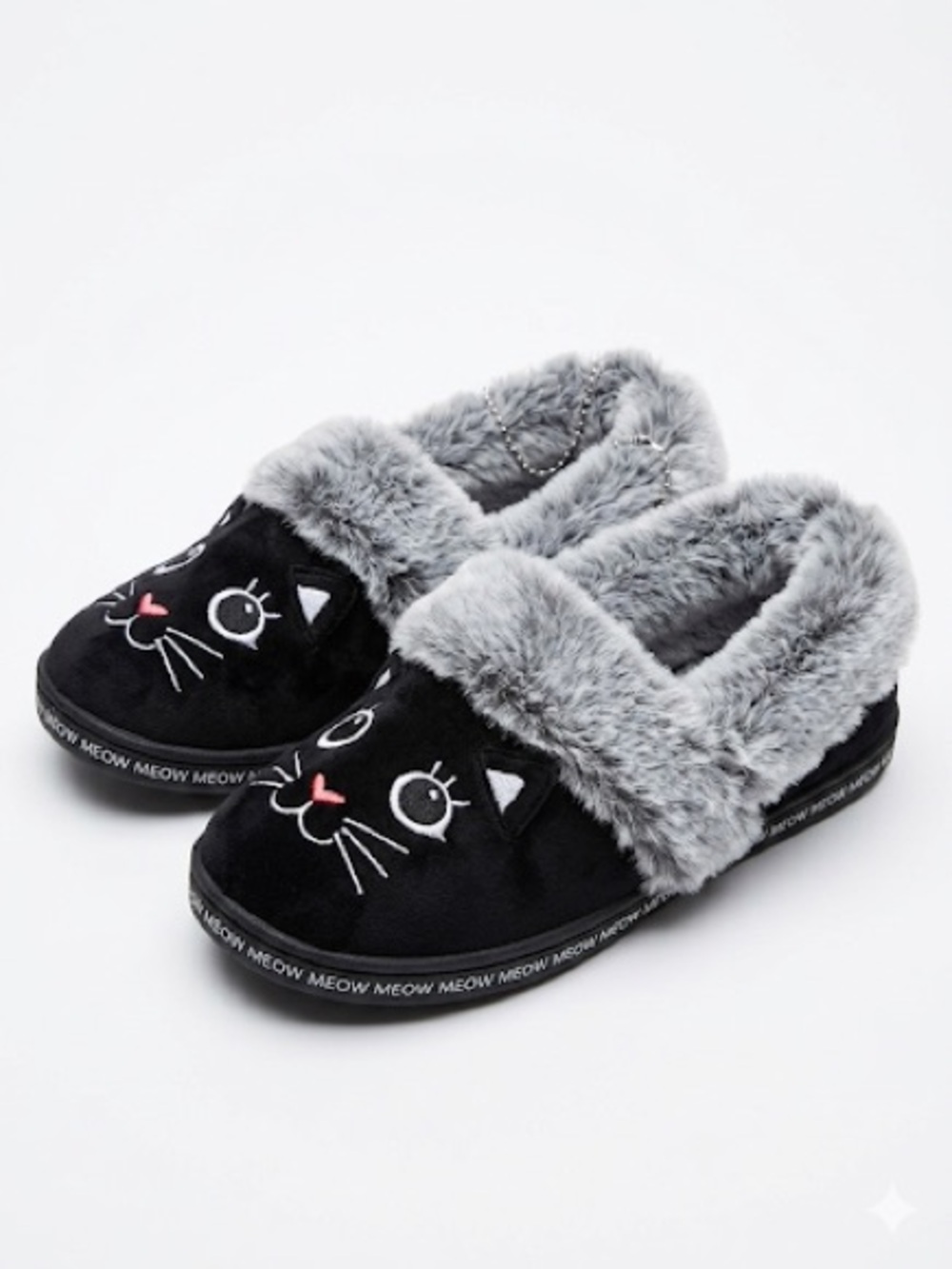 Women's Skechers BOBS For Cats Cozy Kiss Slippers Size 5 1/2  NWT’S